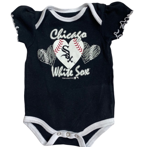 TEAM ATHLETICS Baseball White Sox Team Baby Girl Onesie. Size 0/3 M - Picture 4 of 8